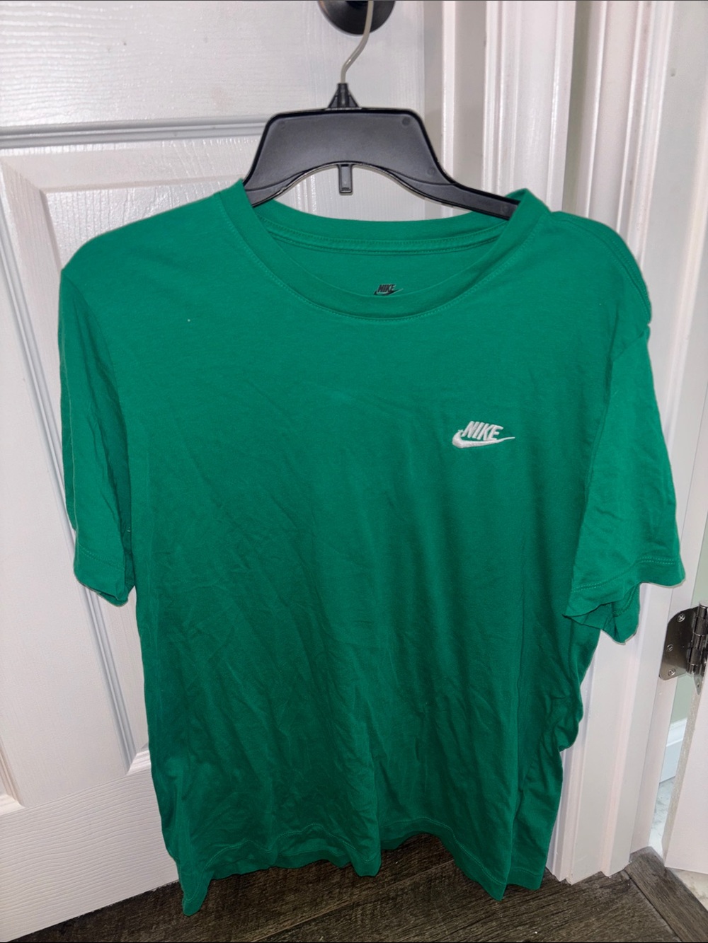 Nike Men's The Nike Tee Emerald Green Crew T-Shirt with White Swoosh